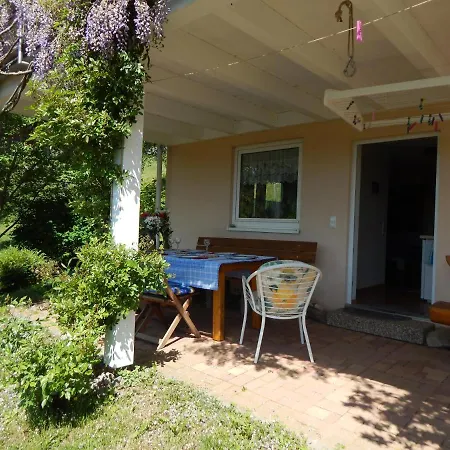 Schwedenhaus Raich アパート *